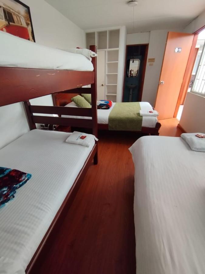 Hotel Comic City โบโกตา ภายนอก รูปภาพ