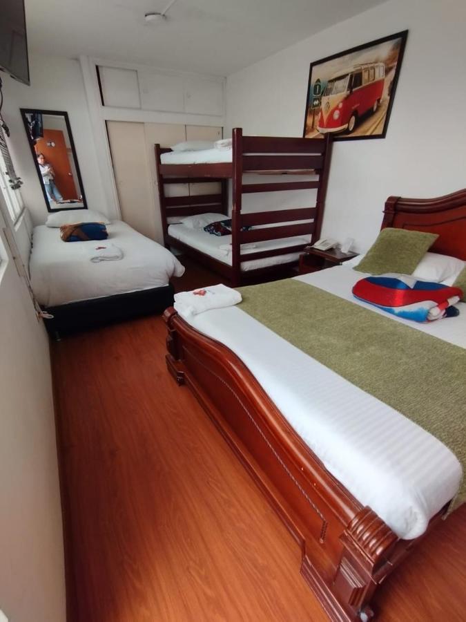 Hotel Comic City โบโกตา ภายนอก รูปภาพ