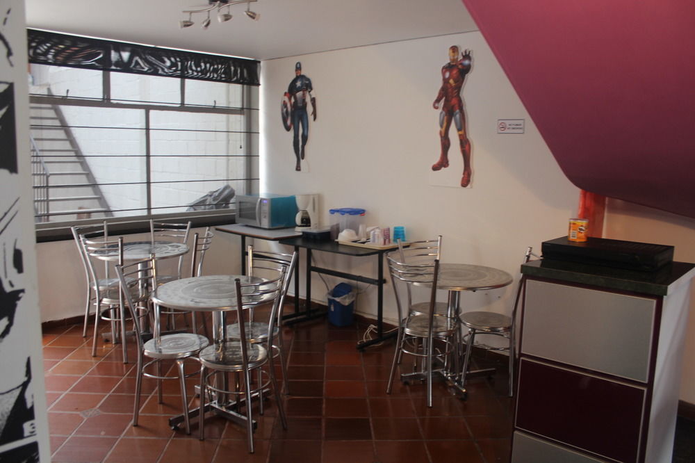 Hotel Comic City โบโกตา ภายนอก รูปภาพ